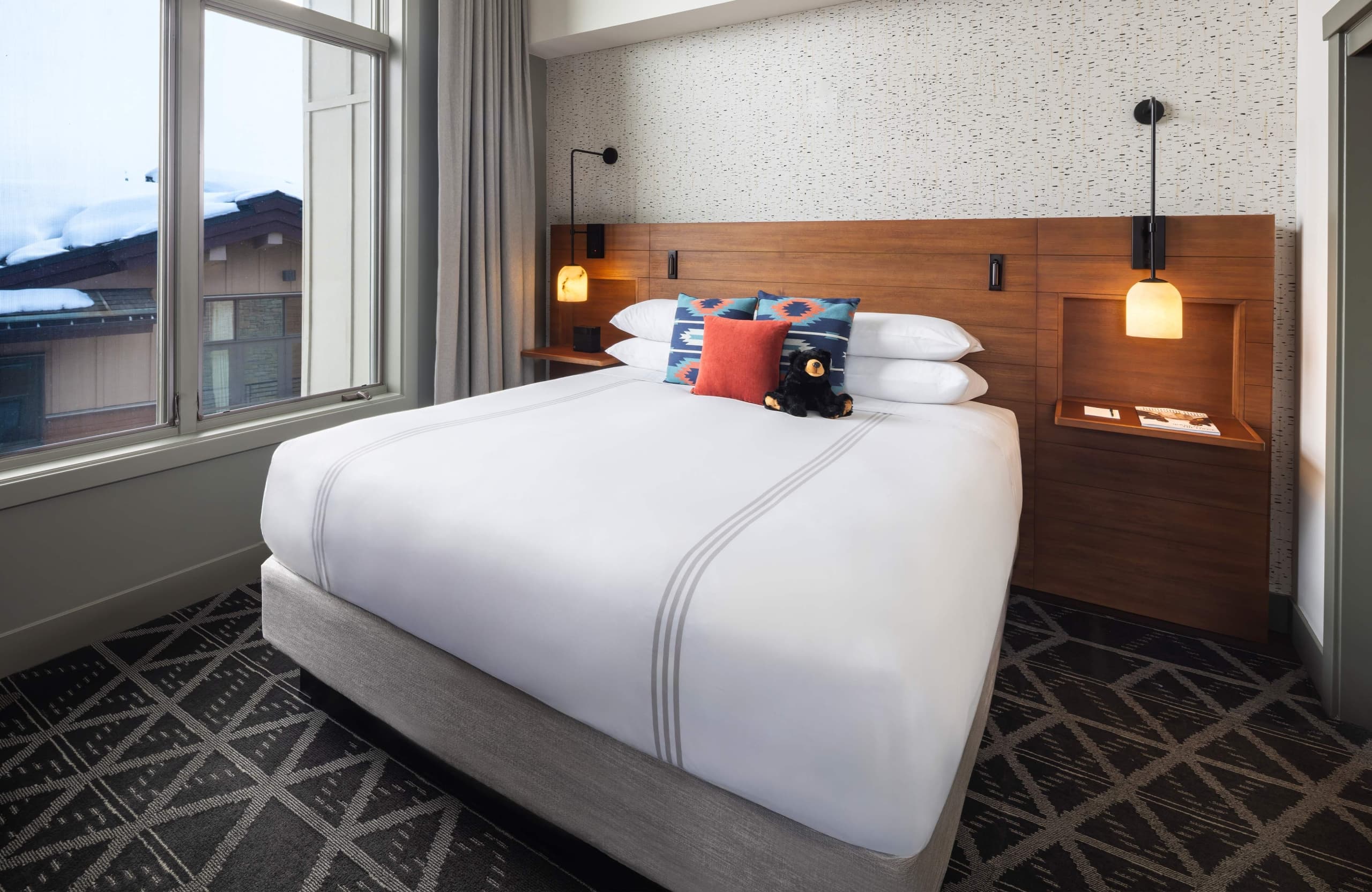 Hotel Terra King Bed 2