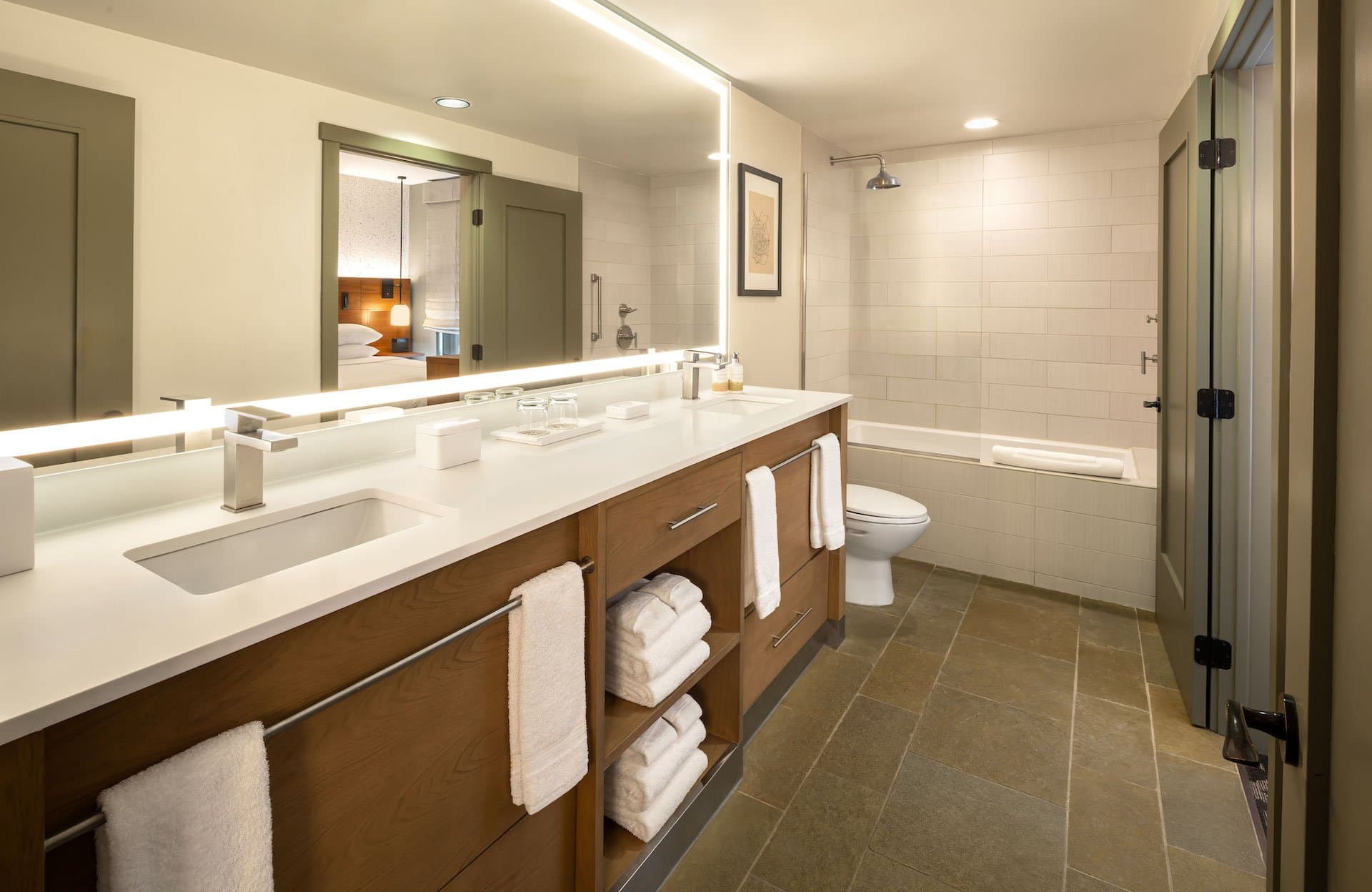 Double sink washroom at Terra Hotel