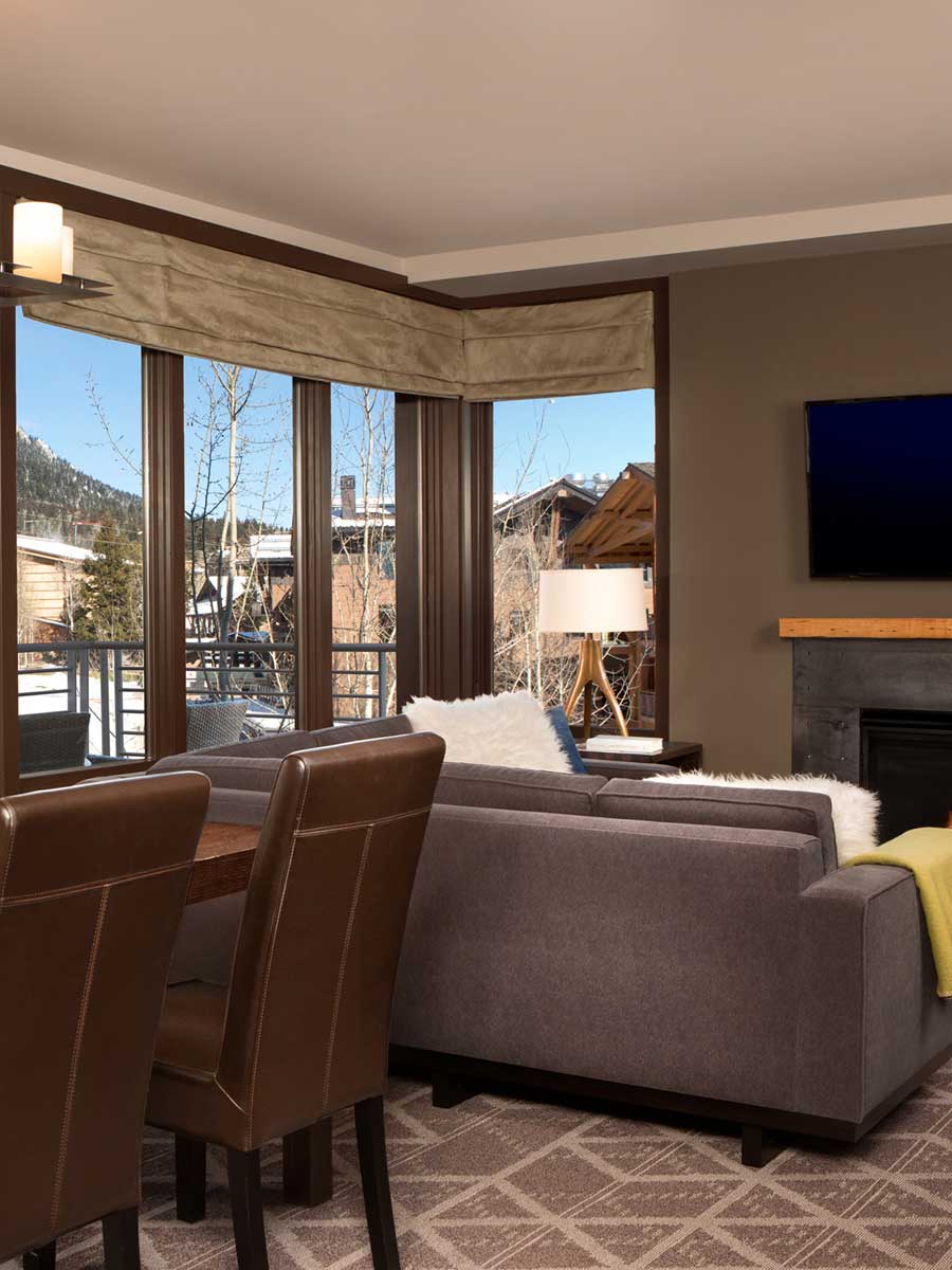 Living room in guestroom suite in Jackson Hole, WY
